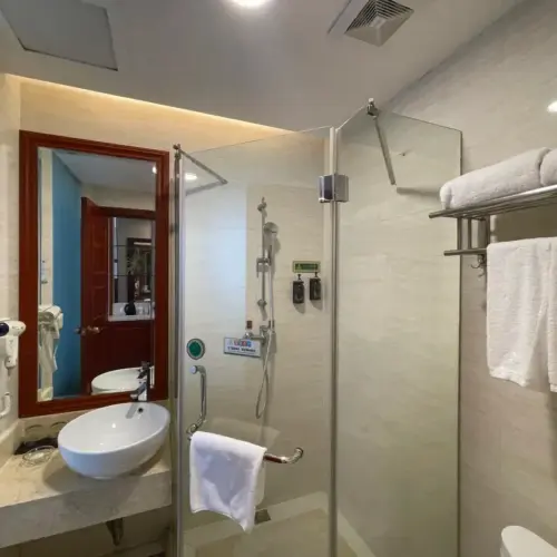Deluxe Room B