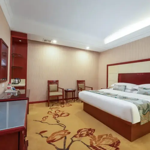 Standard Queen Room
