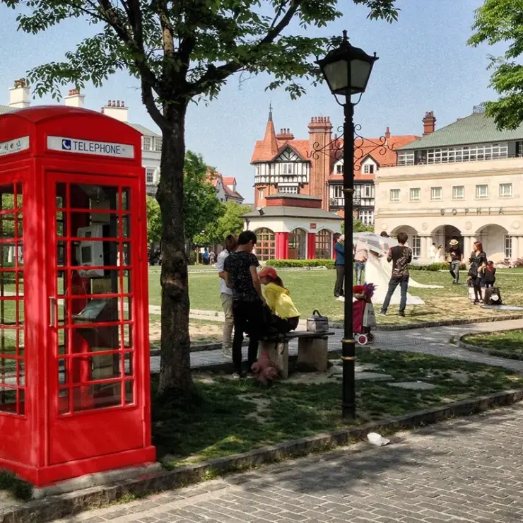 A Surreal European Escape: The Ultimate Guide to Exploring Thames Town, Shanghai