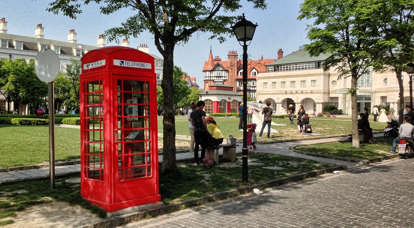 A Surreal European Escape: The Ultimate Guide to Exploring Thames Town, Shanghai